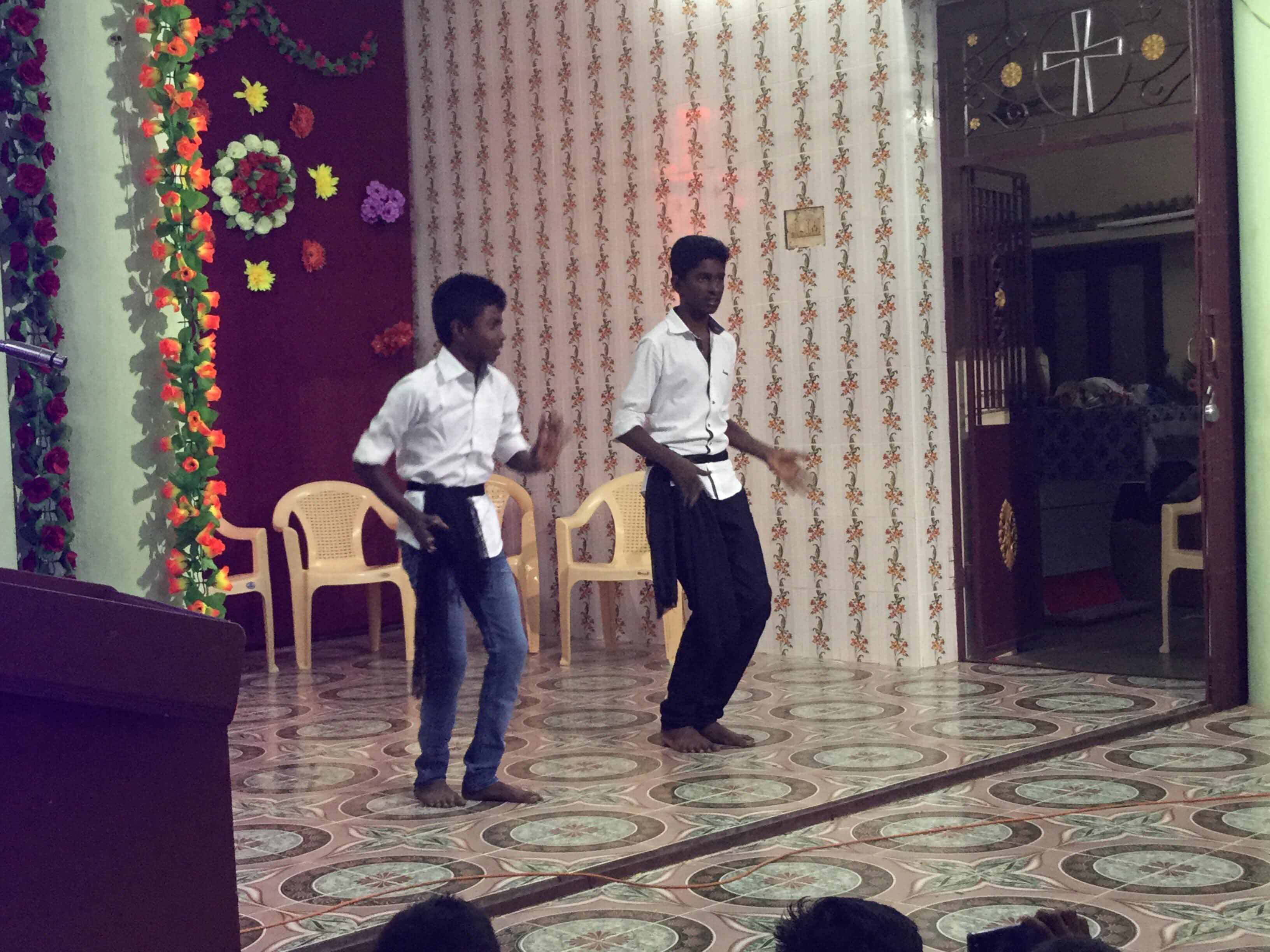 http://www.surandaianthoniyar.com